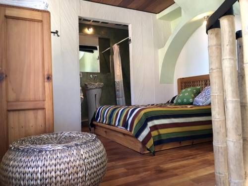 Magnolias Boutique Suites & SPA