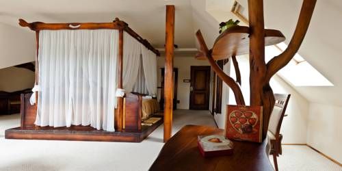 Camelot Club Hotel