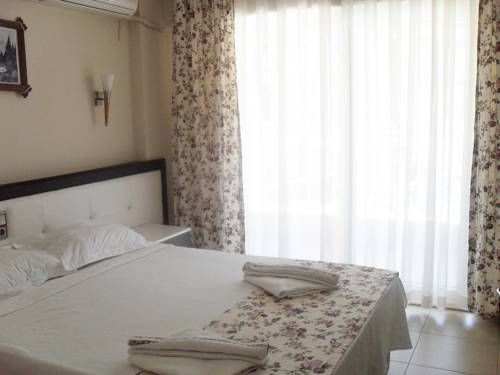 Moni Hotel