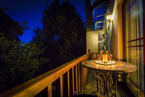 Outdoor Pictures 24