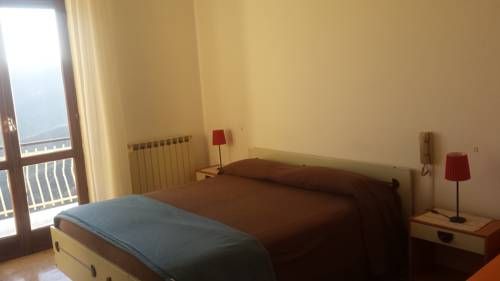 Albergo Al Sole ad AQUILA DI ARROSCIA IM a trenta chilometri dal mare