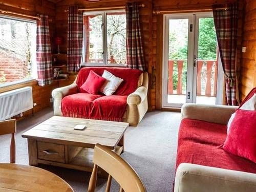 Rowan Lodge