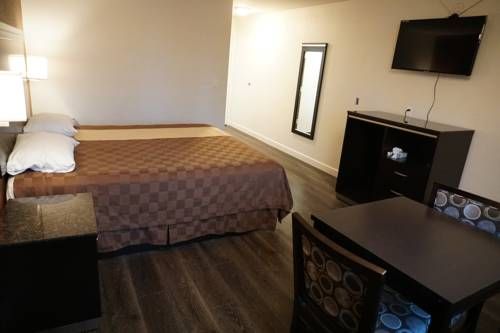 Maywood Inn