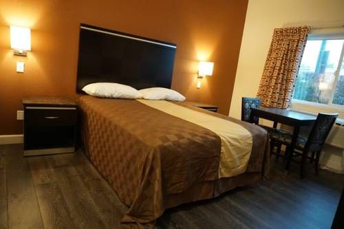 Maywood Inn