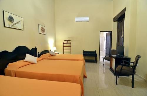 Hotel E La Avellaneda