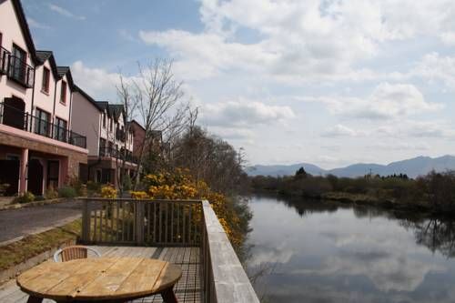 Grove Lodge Holiday Homes (2 Bed)