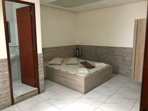 Hotel Caliente