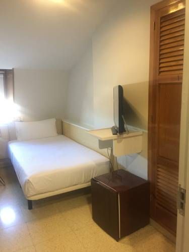 Budget Urpí Center