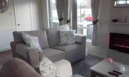 Luxury 6 berth lodge at Quince 10