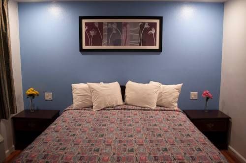Premier Inn & Suites