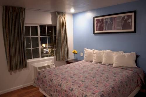 Premier Inn & Suites