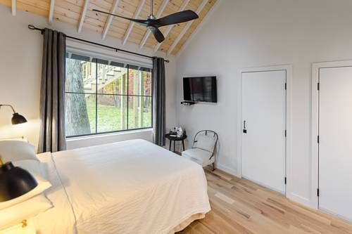 The Lodge Woodstock