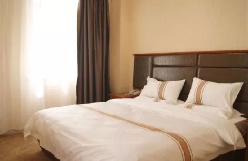 Plus Hotel