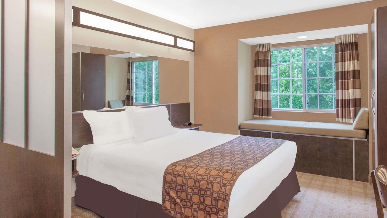 Microtel Inn & Suites by Wyndham Manchester