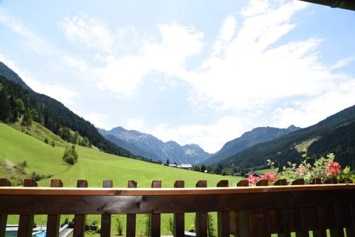 Outdoor Pictures 22