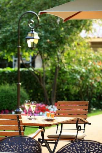 Outdoor Pictures 22