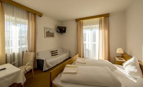 Chalet Kristall - Dolomites Garden Chalet