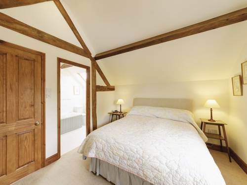 Middle Lodge