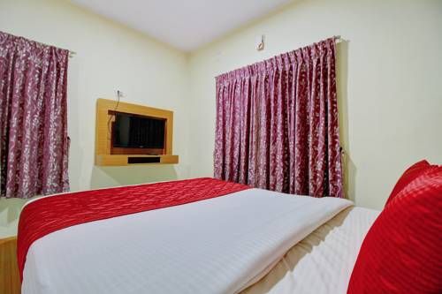 OYO 8715 Hotel Nakshatra Grand