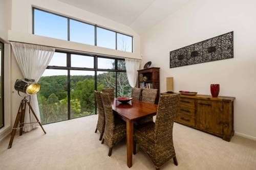 Ravensbourne Escape - Silverwood Lodge