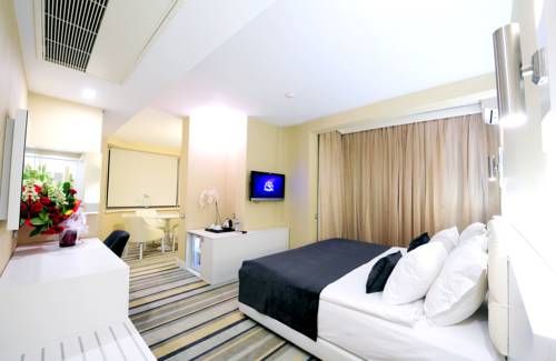 Grand Nora Hotel