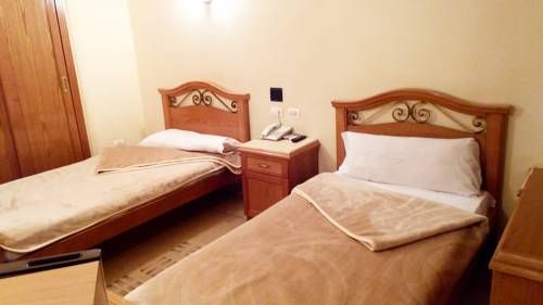 Applicators Hotel