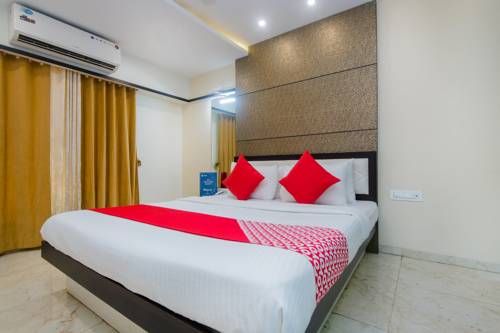 OYO 12799 Blue Bell Residency