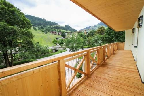 Outdoor Pictures 22
