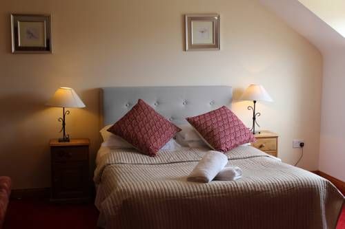 Dingle Marina Lodge