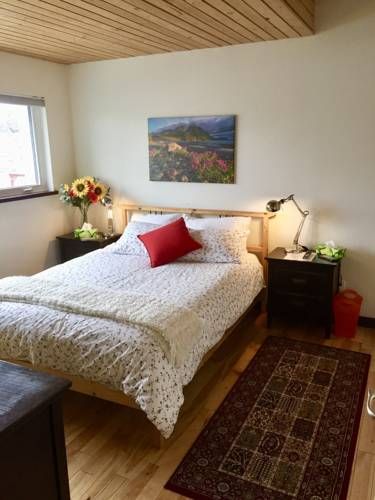 Kluane Green Sprout Vacation Home