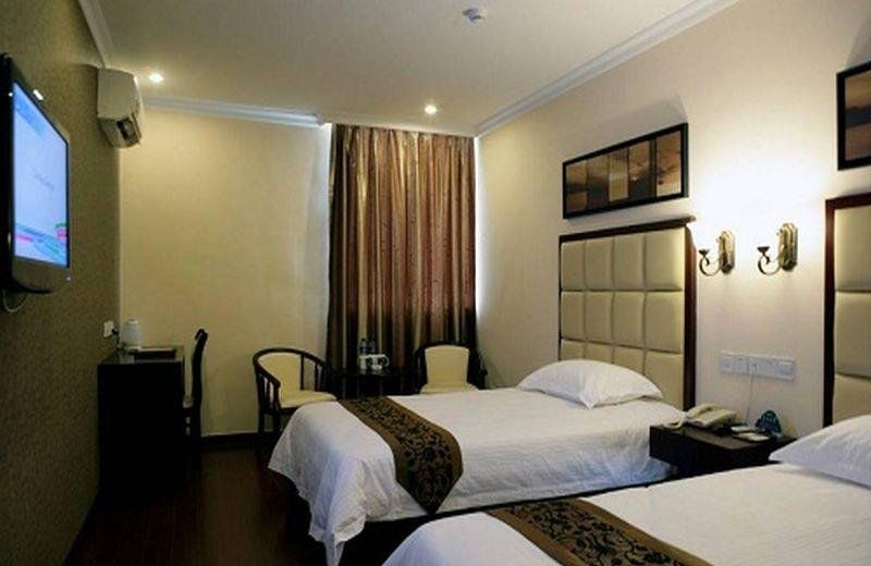 GreenTree Inn Shandong Qingdao Jiaozhou Datong Mansion Express Hotel