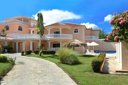 Private Villa With Pool in Sosua for Large Groups
