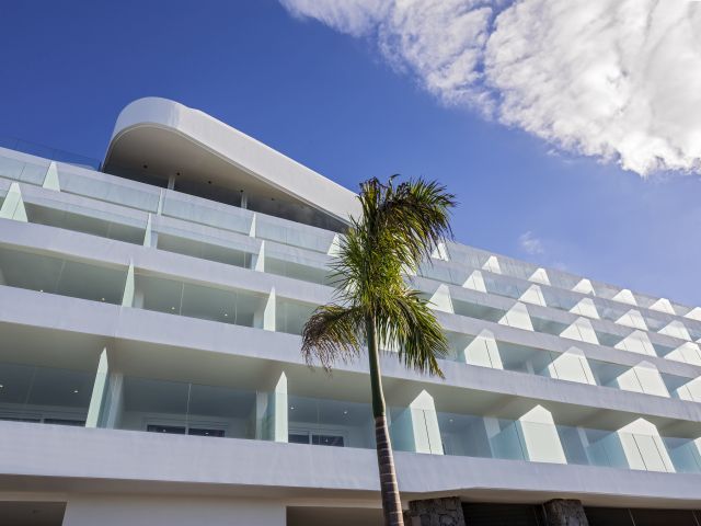 Royal Hideaway Corales Suites