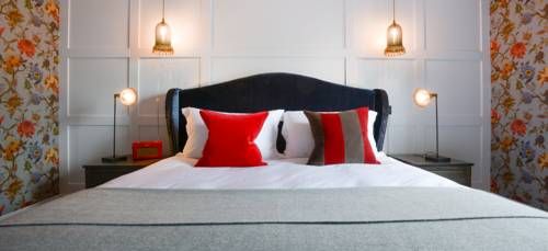 Manor House Lindley