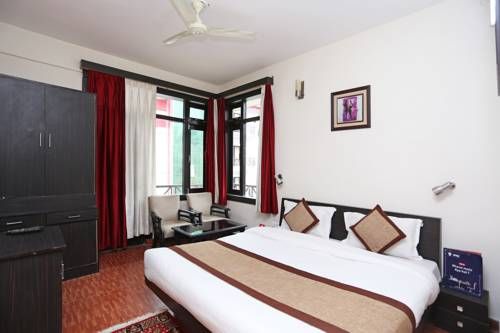 OYO 4044 The Raikwals Hotel