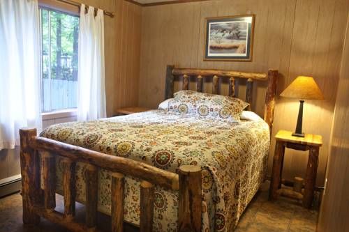Lone Fir Resort