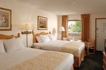Brookwood Inn Branson