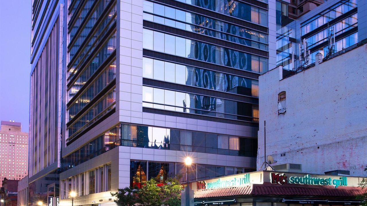 Hilton Garden Inn Pittsburgh Downtown