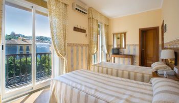 Los Tilos Hotel