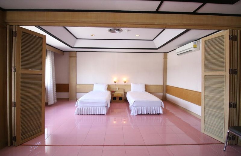 Chomsurang Hotel