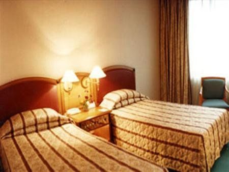 Days Hotel Wudu Chongqing