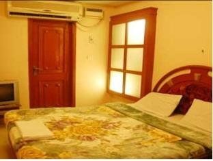 RK Towers Hotel