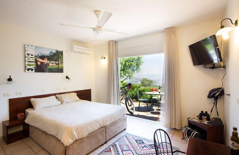 Manara Lodge