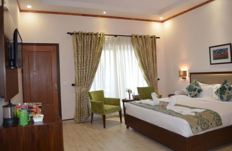 UNA Comfort Misty Oaks Bhowali Nainital