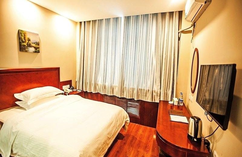 GreenTree Inn Xinjiang Uighur Korla City Bavaria Bus Station Beishan Road Express Hotel