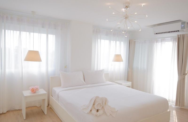 White Day Hotel