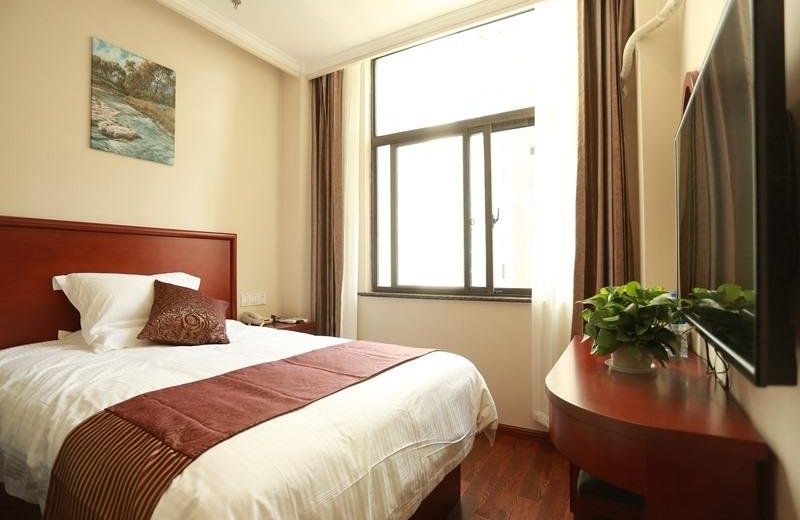 GreenTree Inn Henan Kaifeng Gulou Square Express hotel