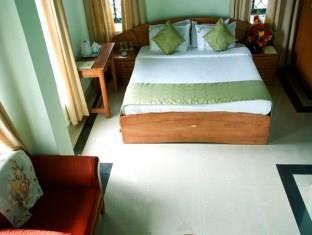 KTDC Golden Peak Ponmudi