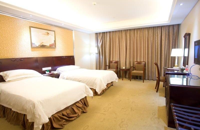 Vienna Hotel Guangzhou Panyu Changlong Park