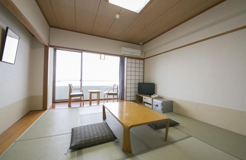 Hotel De Marronnier Utsumi Onsen